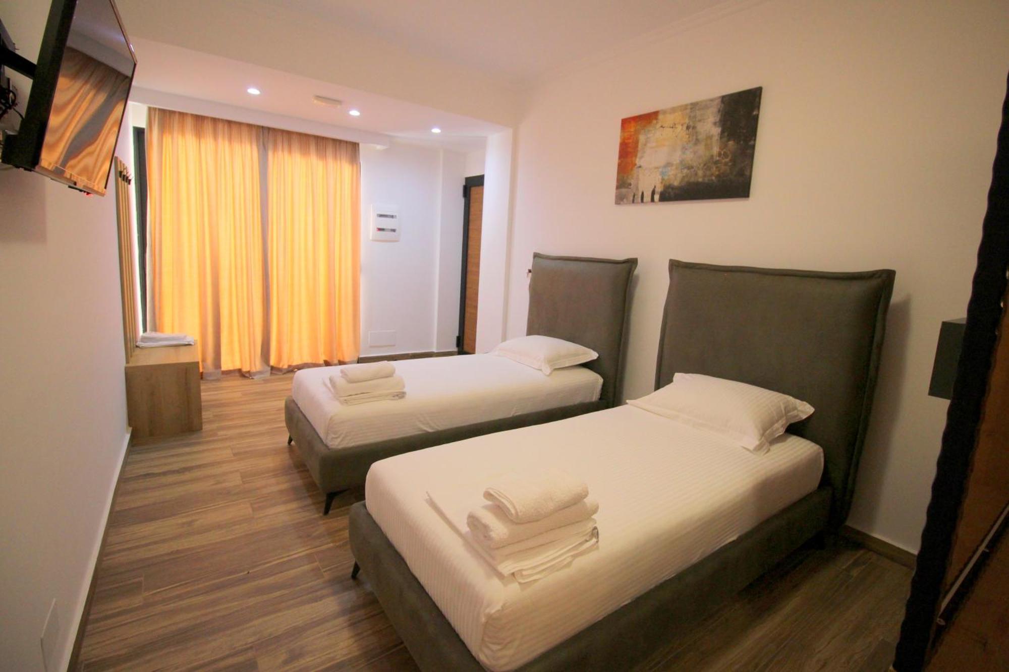 Ortus Rooms Sarande Exterior photo